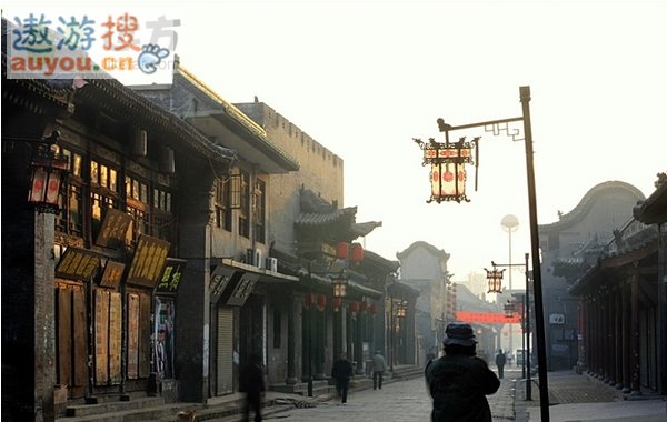 http://www.cultural-china.com/chinaWH/upload/newsAllImg/2009-03/15/initial_appraisal_of_chinese_famous_historical__cultural_streets_revealed_shanxi_lianglao_strbb2c31e1711d2bcc0d74.jpg1.jpg